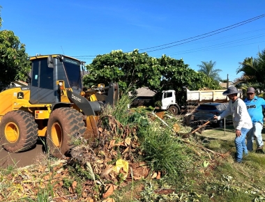 Mercedenses devem agendar carretão para a retirada de entulhos e galhos
